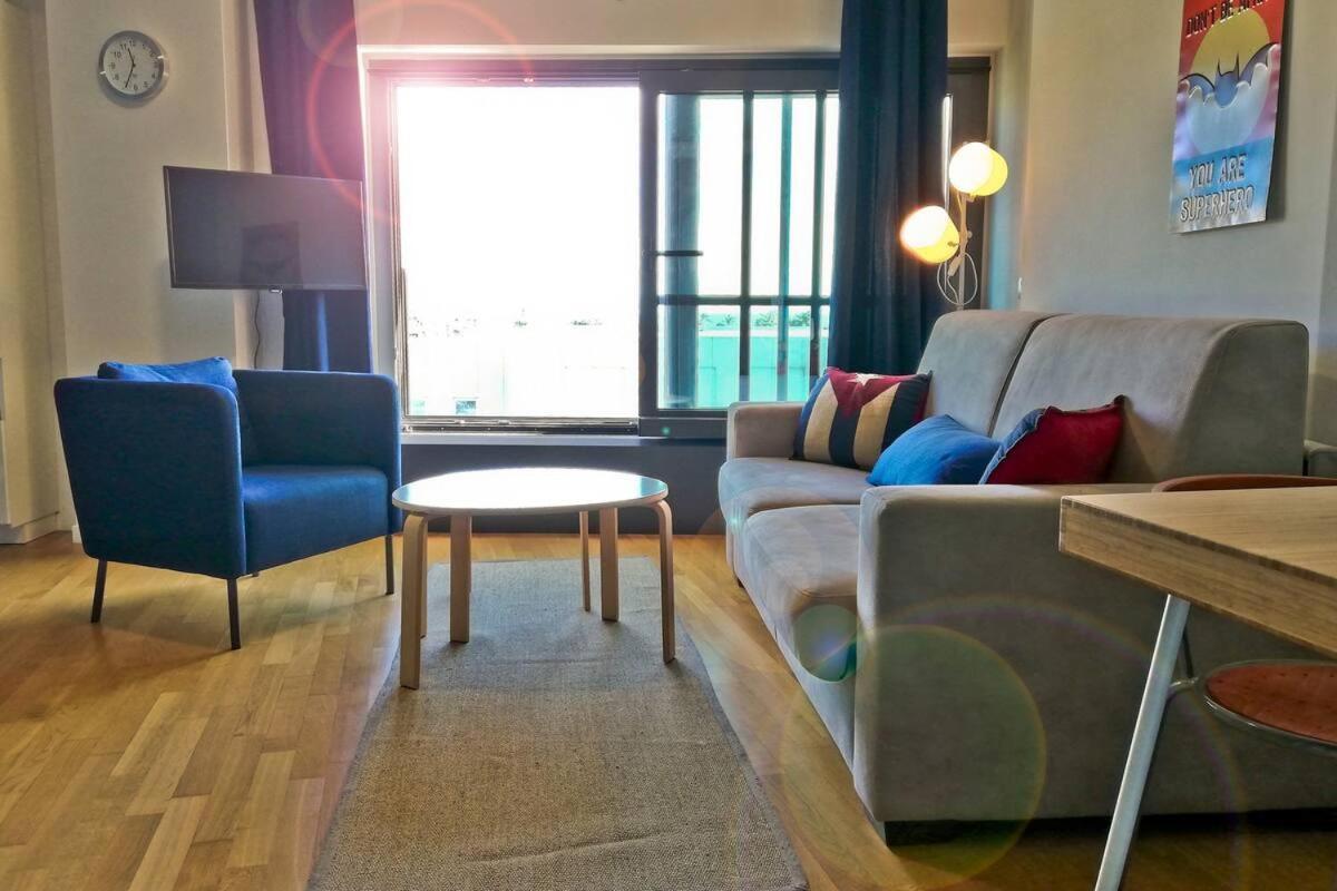Modern & Bright Flat - 2 Min From The Sea Apartment Savona Exterior photo