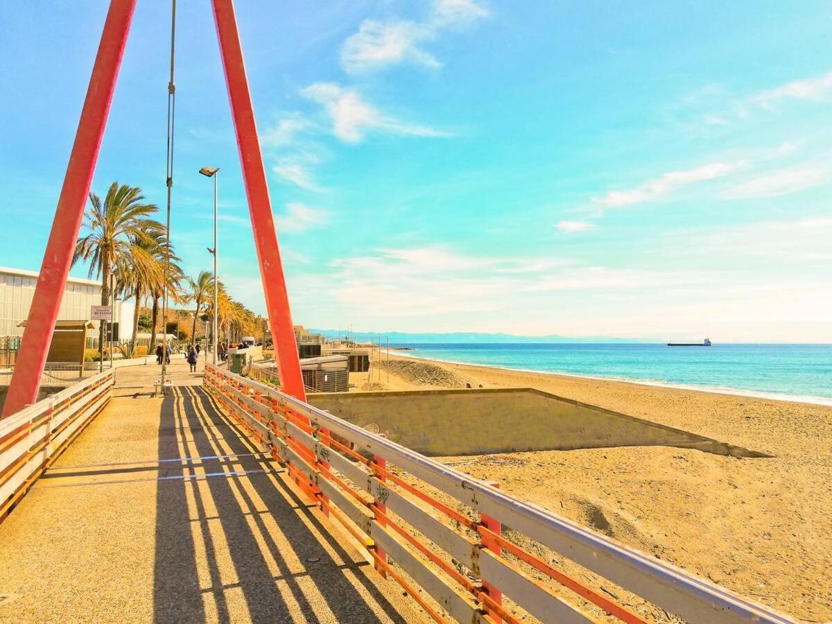 Modern & Bright Flat - 2 Min From The Sea Apartment Savona Exterior photo