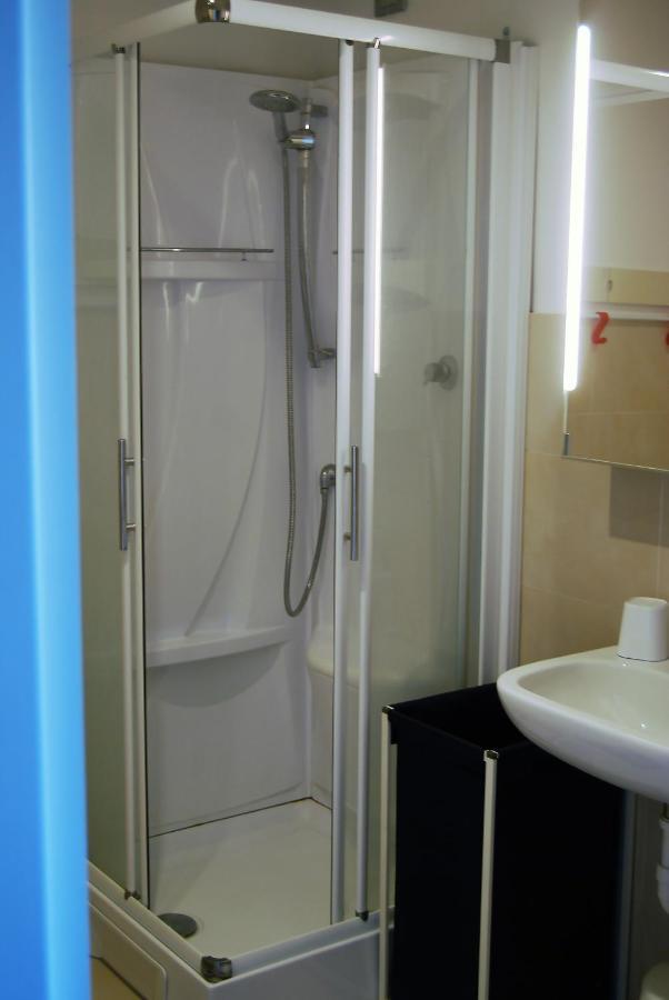 Modern & Bright Flat - 2 Min From The Sea Apartment Savona Exterior photo